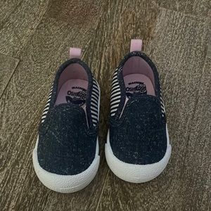 Oshkosh b'gosh baby shoes